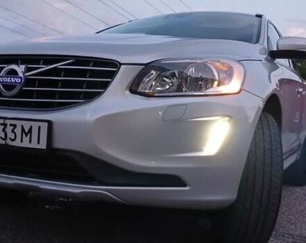 Сірий Вольво ХС60, об'ємом двигуна 2 л та пробігом 244 тис. км за 14200 $, фото 3 на Automoto.ua