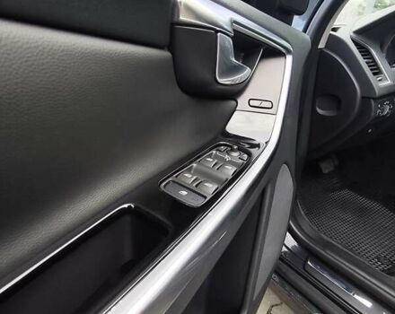 Серый Вольво ХС60, объемом двигателя 2 л и пробегом 175 тыс. км за 15800 $, фото 29 на Automoto.ua