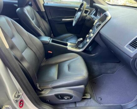 Вольво ХС60 2015 в Ивано-Франковске на Automoto.ua Серый Вольво ХС60, объемом двигателя 2 л и пробегом 71 тыс. км за 3800 $, фото 7 на Automoto.ua