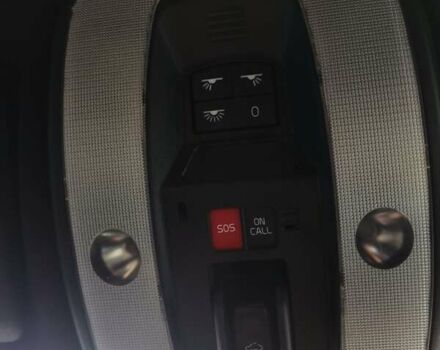 Сірий Вольво ХС60, об'ємом двигуна 2 л та пробігом 195 тис. км за 14000 $, фото 5 на Automoto.ua