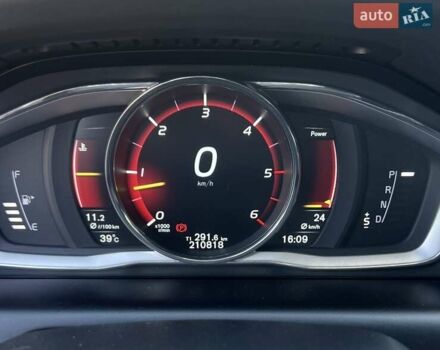 Сірий Вольво ХС60, об'ємом двигуна 2.4 л та пробігом 210 тис. км за 17717 $, фото 19 на Automoto.ua