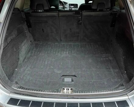 Сірий Вольво ХС60, об'ємом двигуна 2 л та пробігом 219 тис. км за 9900 $, фото 11 на Automoto.ua