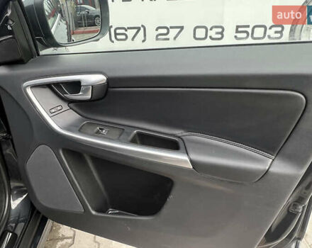 Вольво ХС60 2015 в Львове на Automoto.ua Серый Вольво ХС60, объемом двигателя 1.97 л и пробегом 116 тыс. км за 14300 $, фото 16 на Automoto.ua