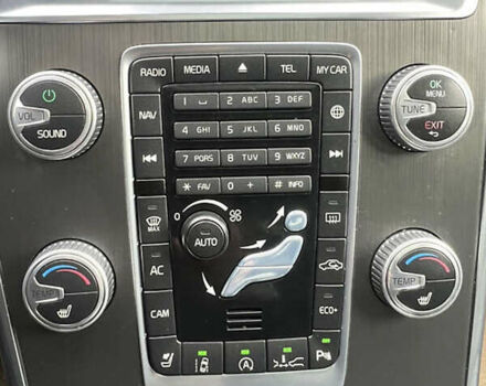 Вольво ХС60 2015 в Львове на Automoto.ua Серый Вольво ХС60, объемом двигателя 1.97 л и пробегом 116 тыс. км за 14300 $, фото 10 на Automoto.ua