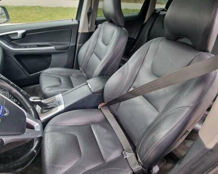 Серый Вольво ХС60, объемом двигателя 2.5 л и пробегом 210 тыс. км за 15900 $, фото 15 на Automoto.ua