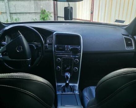 Сірий Вольво ХС60, об'ємом двигуна 2 л та пробігом 195 тис. км за 14000 $, фото 12 на Automoto.ua