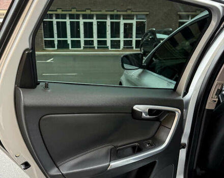 Сірий Вольво ХС60, об'ємом двигуна 1.97 л та пробігом 77 тис. км за 16700 $, фото 12 на Automoto.ua