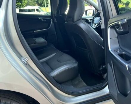 Сірий Вольво ХС60, об'ємом двигуна 2.4 л та пробігом 210 тис. км за 17717 $, фото 11 на Automoto.ua