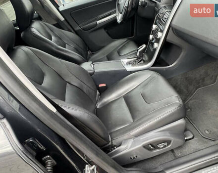 Вольво ХС60 2015 в Львове на Automoto.ua Серый Вольво ХС60, объемом двигателя 1.97 л и пробегом 116 тыс. км за 14300 $, фото 18 на Automoto.ua