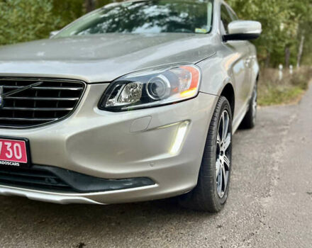 Вольво ХС60 2015 в Луцке на Automoto.ua Серый Вольво ХС60, объемом двигателя 2 л и пробегом 238 тыс. км за 15290 $, фото 17 на Automoto.ua