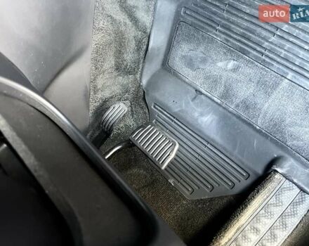 Сірий Вольво ХС60, об'ємом двигуна 2.4 л та пробігом 210 тис. км за 17717 $, фото 15 на Automoto.ua