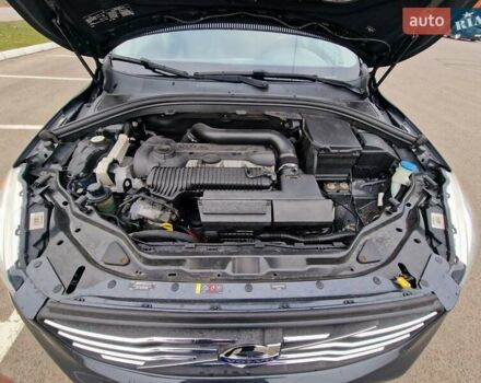 Серый Вольво ХС60, объемом двигателя 2.5 л и пробегом 210 тыс. км за 15900 $, фото 25 на Automoto.ua