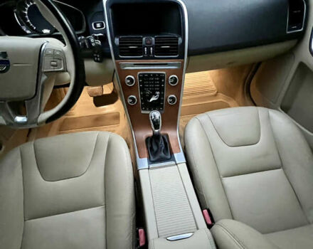 Вольво ХС60 2015 в Луцке на Automoto.ua Серый Вольво ХС60, объемом двигателя 2 л и пробегом 238 тыс. км за 15290 $, фото 22 на Automoto.ua