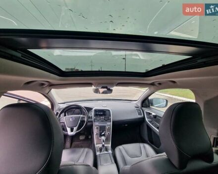 Серый Вольво ХС60, объемом двигателя 2.5 л и пробегом 210 тыс. км за 15900 $, фото 12 на Automoto.ua