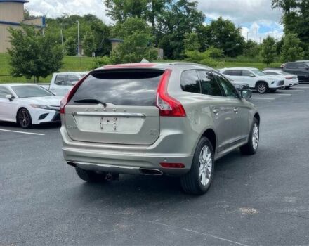 Серый Вольво ХС60, объемом двигателя 2.5 л и пробегом 76 тыс. км за 7400 $, фото 5 на Automoto.ua