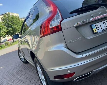 Сірий Вольво ХС60, об'ємом двигуна 2.4 л та пробігом 210 тис. км за 17717 $, фото 9 на Automoto.ua