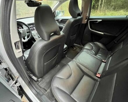 Сірий Вольво ХС60, об'ємом двигуна 2 л та пробігом 219 тис. км за 9900 $, фото 9 на Automoto.ua