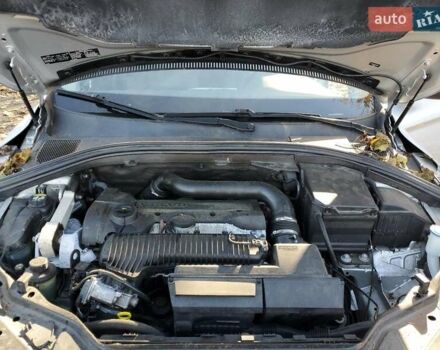 Серый Вольво ХС60, объемом двигателя 2.5 л и пробегом 150 тыс. км за 3100 $, фото 11 на Automoto.ua