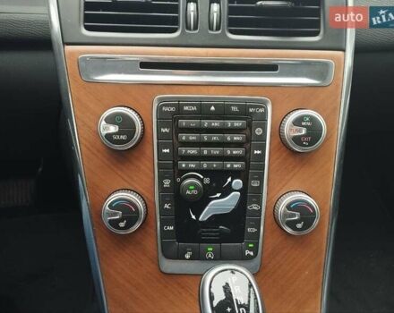 Серый Вольво ХС60, объемом двигателя 1.97 л и пробегом 239 тыс. км за 22990 $, фото 42 на Automoto.ua