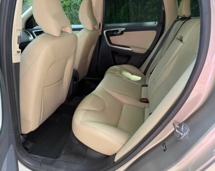 Серый Вольво ХС60, объемом двигателя 2 л и пробегом 75 тыс. км за 4000 $, фото 12 на Automoto.ua