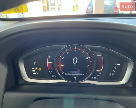 Сірий Вольво ХС60, об'ємом двигуна 1.97 л та пробігом 175 тис. км за 16300 $, фото 24 на Automoto.ua