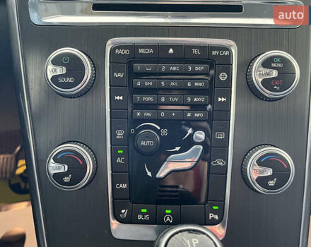 Сірий Вольво ХС60, об'ємом двигуна 1.97 л та пробігом 175 тис. км за 16300 $, фото 27 на Automoto.ua