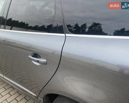 Серый Вольво ХС60, объемом двигателя 1.97 л и пробегом 250 тыс. км за 15900 $, фото 2 на Automoto.ua