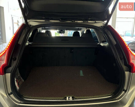 Сірий Вольво ХС60, об'ємом двигуна 1.97 л та пробігом 175 тис. км за 16300 $, фото 29 на Automoto.ua