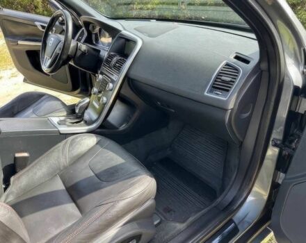 Сірий Вольво ХС60, об'ємом двигуна 2 л та пробігом 70 тис. км за 8900 $, фото 7 на Automoto.ua