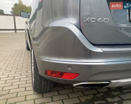Серый Вольво ХС60, объемом двигателя 1.97 л и пробегом 250 тыс. км за 15900 $, фото 4 на Automoto.ua