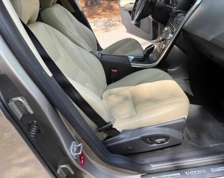 Серый Вольво ХС60, объемом двигателя 2 л и пробегом 75 тыс. км за 4000 $, фото 8 на Automoto.ua