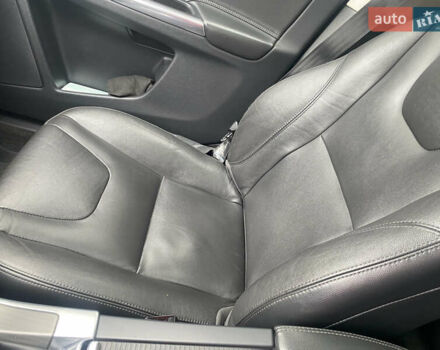 Серый Вольво ХС60, объемом двигателя 1.97 л и пробегом 250 тыс. км за 15900 $, фото 28 на Automoto.ua