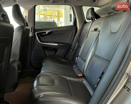 Сірий Вольво ХС60, об'ємом двигуна 1.97 л та пробігом 175 тис. км за 16300 $, фото 12 на Automoto.ua