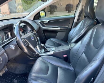 Сірий Вольво ХС60, об'ємом двигуна 2 л та пробігом 119 тис. км за 13500 $, фото 5 на Automoto.ua