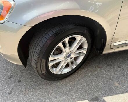 Серый Вольво ХС60, объемом двигателя 2 л и пробегом 75 тыс. км за 4000 $, фото 17 на Automoto.ua