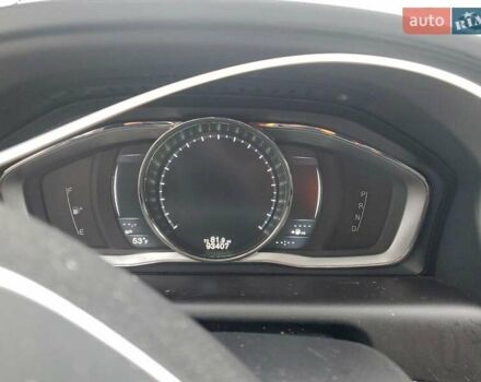 Серый Вольво ХС60, объемом двигателя 2.5 л и пробегом 150 тыс. км за 3100 $, фото 8 на Automoto.ua