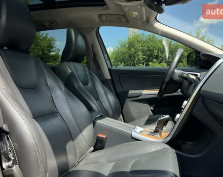 Серый Вольво ХС60, объемом двигателя 1.97 л и пробегом 100 тыс. км за 19999 $, фото 21 на Automoto.ua