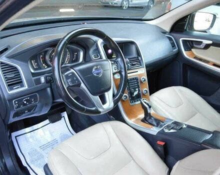 Вольво ХС60 2017 у Дніпро (Дніпропетровську) на Automoto.ua Сірий Вольво ХС60, об'ємом двигуна 2 л та пробігом 52 тис. км за 9500 $, фото 5 на Automoto.ua