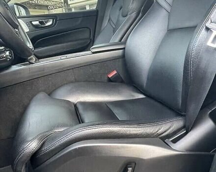 Сірий Вольво ХС60, об'ємом двигуна 1.97 л та пробігом 89 тис. км за 27300 $, фото 12 на Automoto.ua