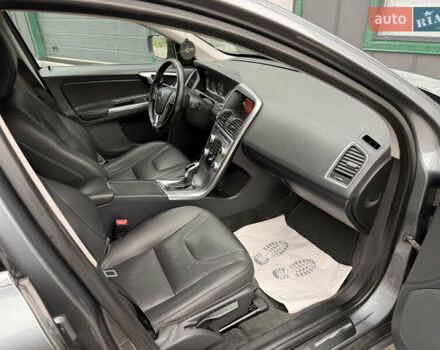 Серый Вольво ХС60, объемом двигателя 1.97 л и пробегом 243 тыс. км за 17300 $, фото 75 на Automoto.ua