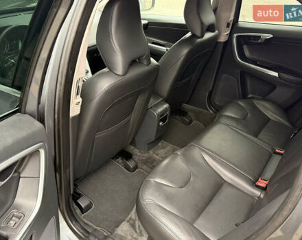 Серый Вольво ХС60, объемом двигателя 1.97 л и пробегом 243 тыс. км за 17300 $, фото 47 на Automoto.ua