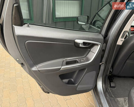 Серый Вольво ХС60, объемом двигателя 1.97 л и пробегом 243 тыс. км за 17300 $, фото 52 на Automoto.ua