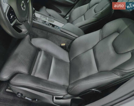 Сірий Вольво ХС60, об'ємом двигуна 1.97 л та пробігом 201 тис. км за 22000 $, фото 11 на Automoto.ua
