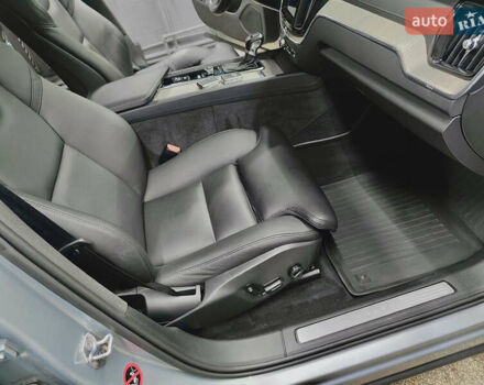 Серый Вольво ХС60, объемом двигателя 1.97 л и пробегом 201 тыс. км за 22500 $, фото 10 на Automoto.ua