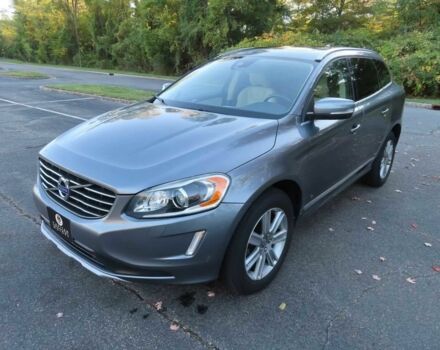 Серый Вольво ХС60, объемом двигателя 2 л и пробегом 57 тыс. км за 3600 $, фото 2 на Automoto.ua