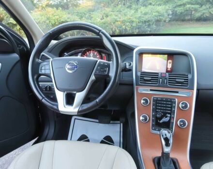 Серый Вольво ХС60, объемом двигателя 2 л и пробегом 57 тыс. км за 3600 $, фото 11 на Automoto.ua