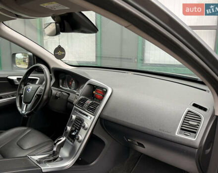 Серый Вольво ХС60, объемом двигателя 1.97 л и пробегом 243 тыс. км за 17300 $, фото 72 на Automoto.ua