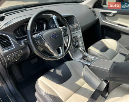 Сірий Вольво ХС60, об'ємом двигуна 1.97 л та пробігом 132 тис. км за 25500 $, фото 5 на Automoto.ua