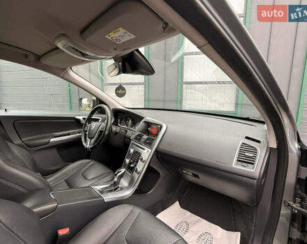 Серый Вольво ХС60, объемом двигателя 1.97 л и пробегом 243 тыс. км за 17300 $, фото 73 на Automoto.ua