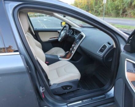 Серый Вольво ХС60, объемом двигателя 2 л и пробегом 59 тыс. км за 22500 $, фото 7 на Automoto.ua